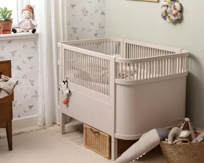  Sebra — Детская кроватка Bed  Baby & Jr.  цвет Birchbark Rose Только в розницу