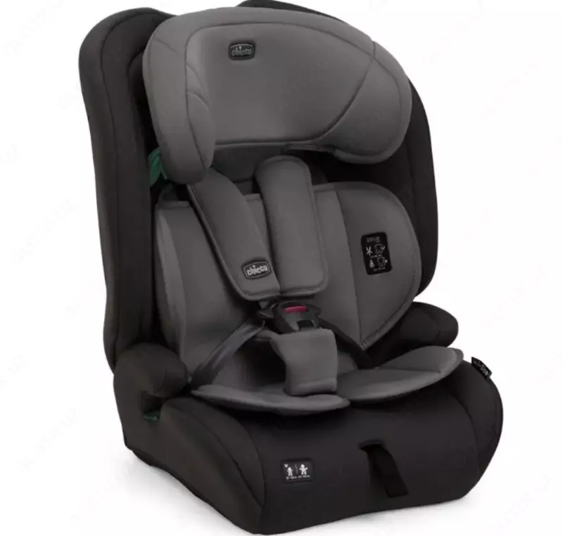 CHICCO GRO-UP I-SIZE — 76–150 sm uchun avtomobil o‘rindig‘i, PURE BLACK
