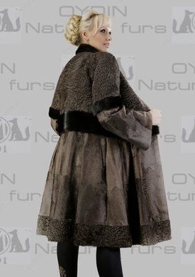 Astraxan mo&#39;ynali Arth tabiiy mo&#39;ynasidan mo&#39;ynali palto. SH034 - 9 067 259.3 so'm / donadan