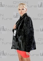 Qisqa mo&#39;ynali po&#39;stin. SH045 - {0} so'mdan