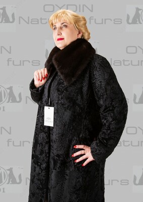 Astraxan mo&#39;yna paltosi