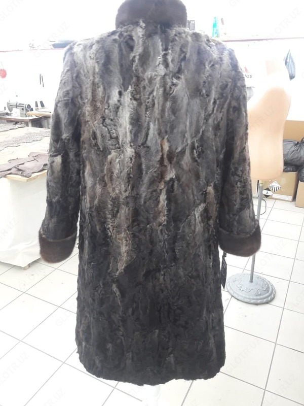 Шуба из лапок Бухарского каракуля свет камар