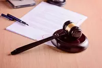 Qarzlarni va zararlarni undirish