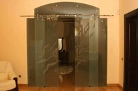 Стеклянные двери раздвижные