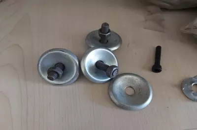 Заклепки ленты конвейера - от 10 000 сум / шт.