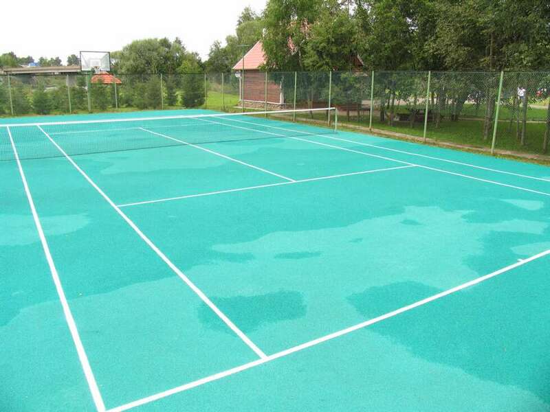 Теннисные корты