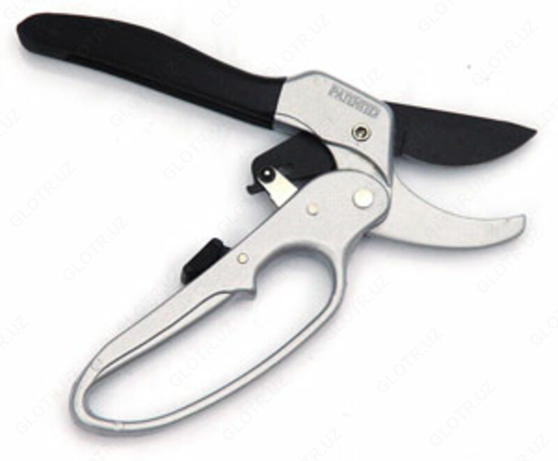  Секаторы садовые - 