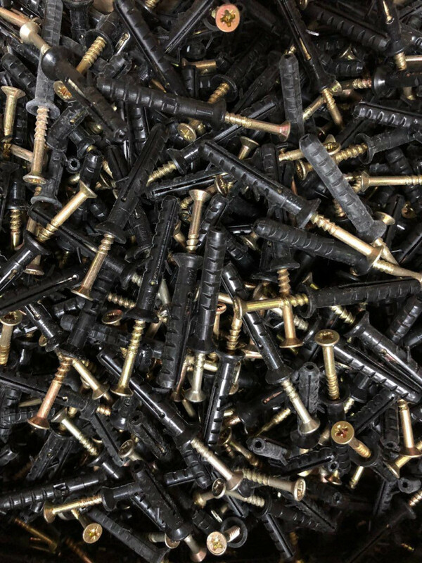 Дюбель гвозди 6х40