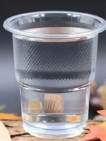   Bir martalik plastik stakanlar  200 ml