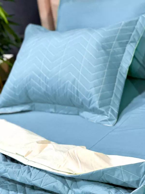 Qavilgan bir kishilik ko'rpa-to'shak to'plami 4-mavsumli GN-Amorett B - "GOLDEN NEEDLE" LLC