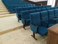 Teatr o'rindiqlari KMZ-2