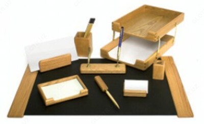 Набор настольный руководителя, деревянный, 10 предм.(лоток для бумаги, подставка для календаря, бумага для заметок в подставке, нож для конвертов, под Набор настольный руководителя, деревянный, 10 предм.(лоток для бумаги, подставка для календаря, бумага для заметок в подставке, нож для конвертов, под