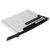 Резак для бумаги B4 8013 Deli