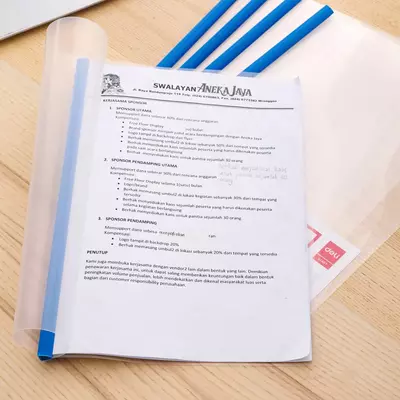 Цена по запросу Папка со скрепкошиной Deli E5531 A4 ширина 10мм полипропилен 0.17мм ассорти (упак.:5шт)