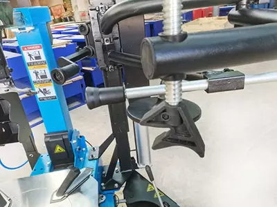 ХTC990A+HF200 Шиномонтажный станок с правой рукой