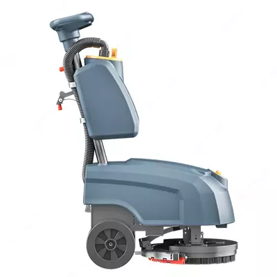 M30 Аккумуляторная поломоечная машина с ручным приводом - 11 587 500 so'm / dona