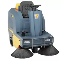   TUS U125 Подметальная машина с местом для водителя
