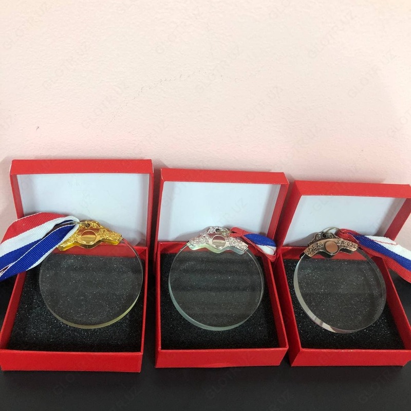 Kristal, fotokristal, shisha stakan