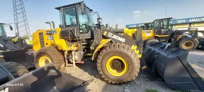  Фронтальный погрузчик XCMG XC956 3 куба Только в розницу