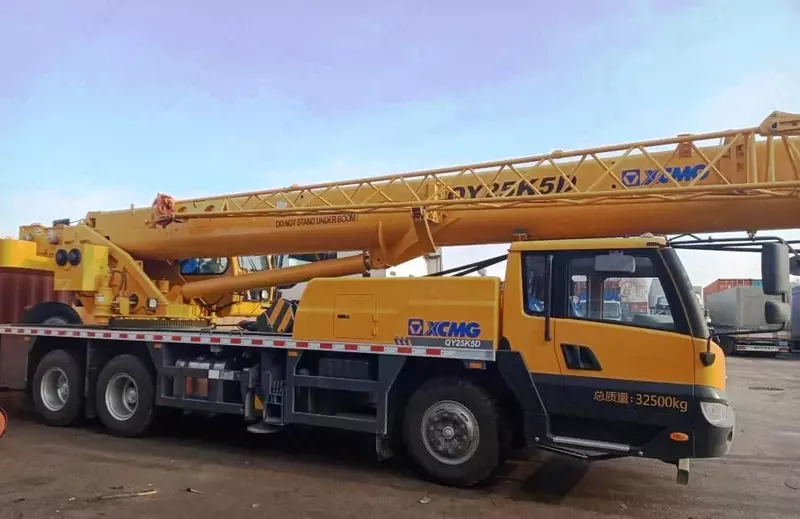   Под заказ Автокран XCMG QY25K5d  грузоподъемность 25 тон  длина стрелы 39.5 м. 