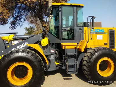 Фронтальный погрузчик ZL50GN XCMG 3.2 куба джойстик