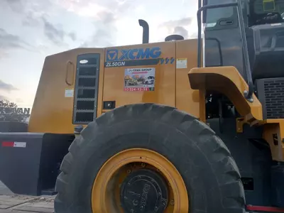 Фронтальный погрузчик ZL50GN XCMG 3.2 куба джойстик