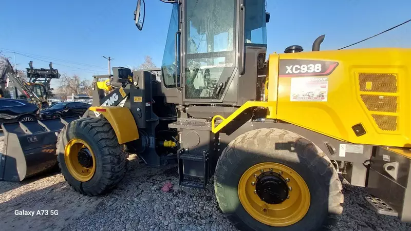  Фронтальный погрузчик XCMG XC938 1 8 куб Грузоподъёмность 3 т Только в розницу