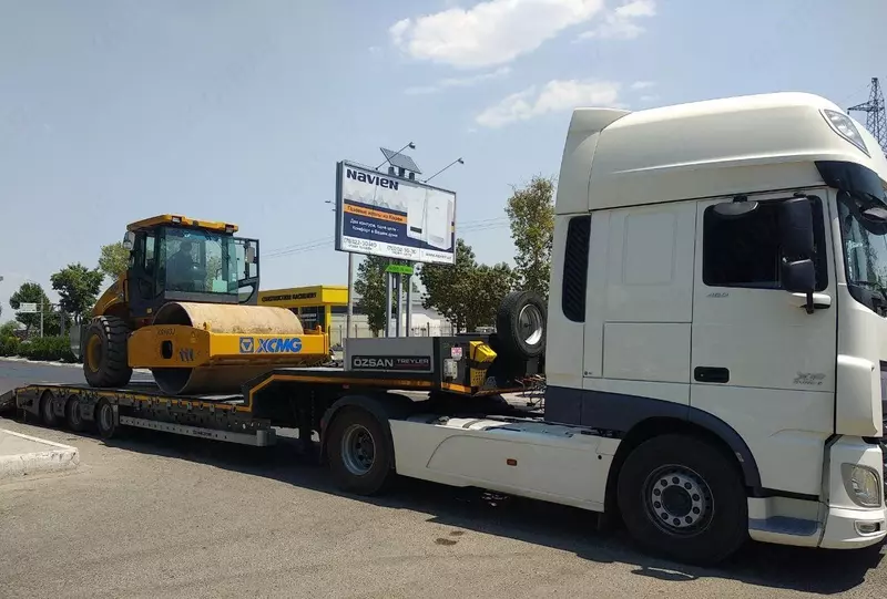 XCMG XS163J bir barabanli bandajsiz (qoplamasiz) yo‘l tekislagich (katok)