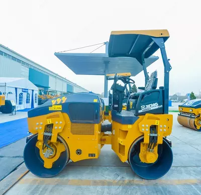 Двух барабанный вибрационный каток 4 тоник XCMG - 314 000 000 сум / шт