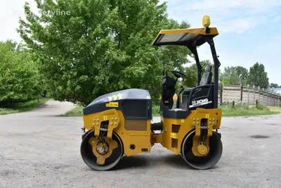 Двух барабанный вибрационный каток 4 тоник XCMG Только в розницу