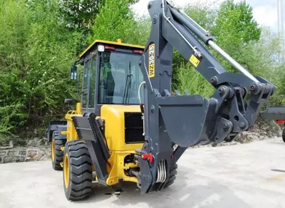 Погрузчик - Экскаватор WZ30-25 XCMG ООО «YEMA GROUP INTERNATIONAL»
