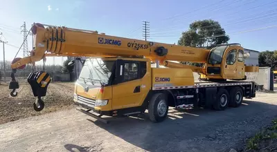  Под заказ Автокран XCMG QY25K5d  грузоподъемность 25 тон  длина стрелы 39.5 м.  Только в розницу