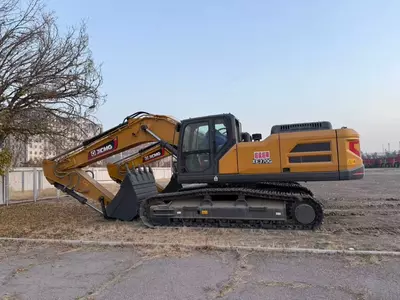  На складе Гусеничный экскаватор XCMG XE370G Емкость ковша: ≥2.1 м³ - ООО «YEMA GROUP INTERNATIONAL»