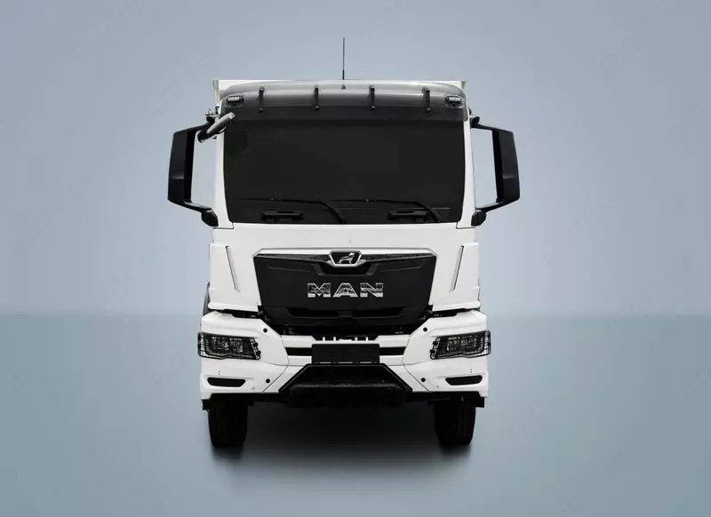 Самосвал MAN TGS 41.400 8x4 Euro 2 - 28 т