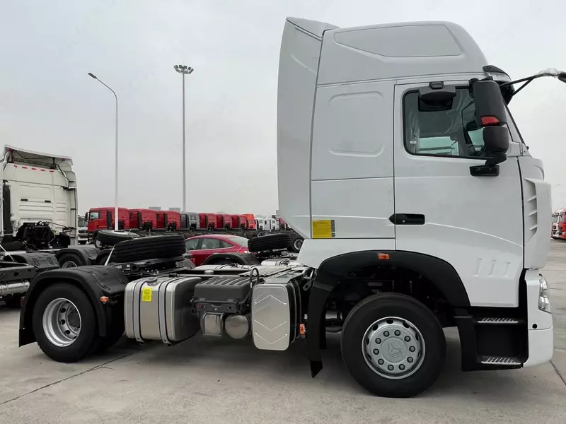   Тягач Howo-T7H 480 4x2 дизель  ретардерли (1 мост  подушкали)