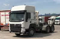 Тягач Howo-V7X 420 6x4 CNG метан газли (2 мост  подушкали)