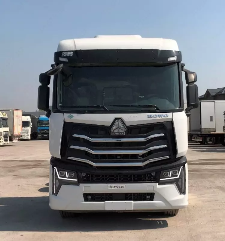 Тягач Howo-Max 460 6x4 CNG газовый на метане (2 моста, пневмоподвеска)