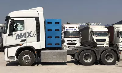 Тягач Howo-Max 460 6x4 CNG газовый на метане (2 моста, пневмоподвеска)