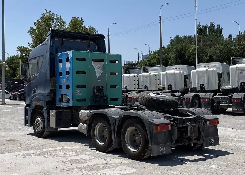   Тягач CAMC H9-410 6x4 CNG метан газли (2 мост  подушкали)