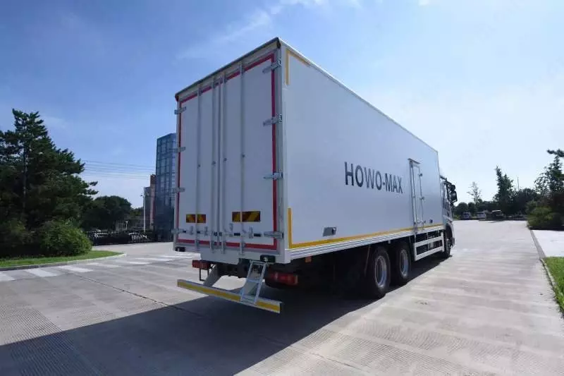Автофургон Howo-Max 480 6x4 - 8,6 м (подушкали)