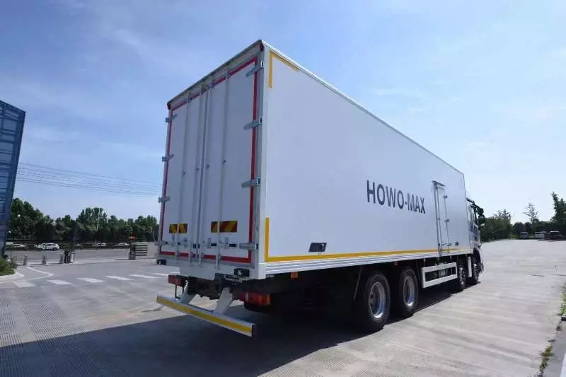 Автофургон Howo-Max 480 8x4 Euro 5 - 9,6 м (пневмоподвеска)