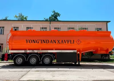 Полуприцеп бензовоз Krantas 40 куб.м 4 отсека