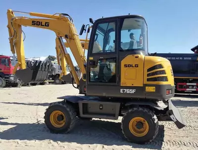 Колесный экскаватор SDLG E765F - 0,21 куб.м