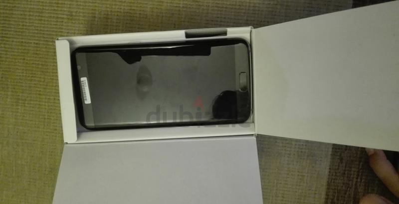 Неанонсированный смартфон Samsung появился в продаже