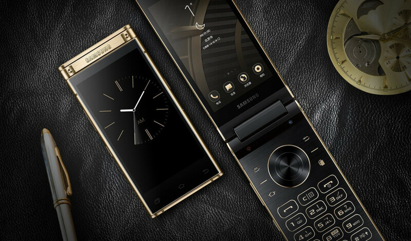 Samsung готовит смартфон с четырьмя камерами. Вероятно, это будет «раскладушка»