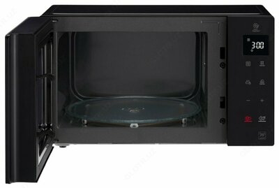 Mikroto'lqinli pech LG MS2336GIB