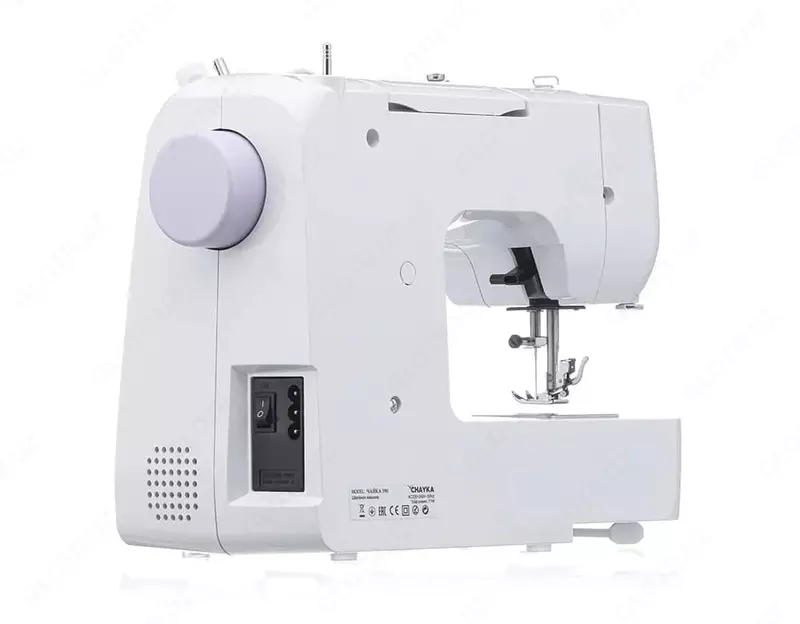 Швейная машина CHAYKA 590