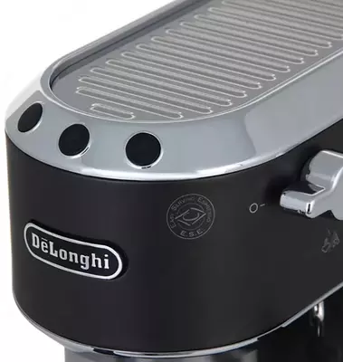 Кофеварка рожковая De'Longhi EC685.BK