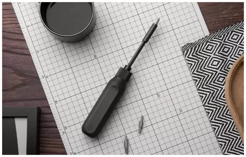 Отвертка со сменными битами Xiaomi Mijia Ratchet Screwdriver 16 in 1 (10 предметов)