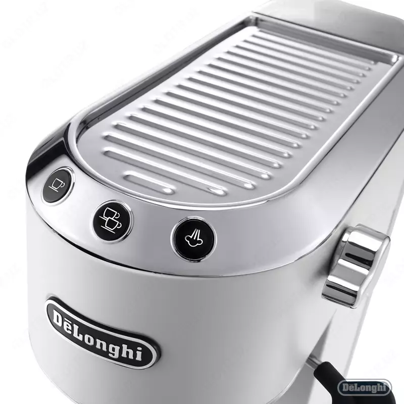 Кофеварка рожковая De'Longhi EC685.W